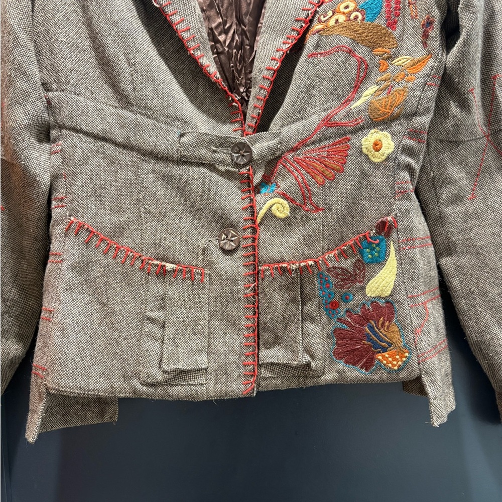 Hendi Embroidered Unique Jacket - image 6